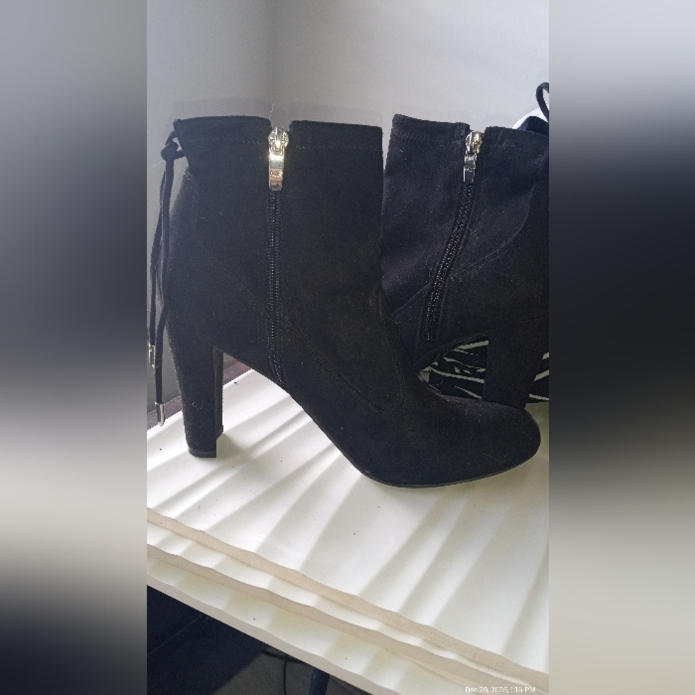 Marc Fisher Black Suede Heeled Boot Zipper Fine And Drawstring Back